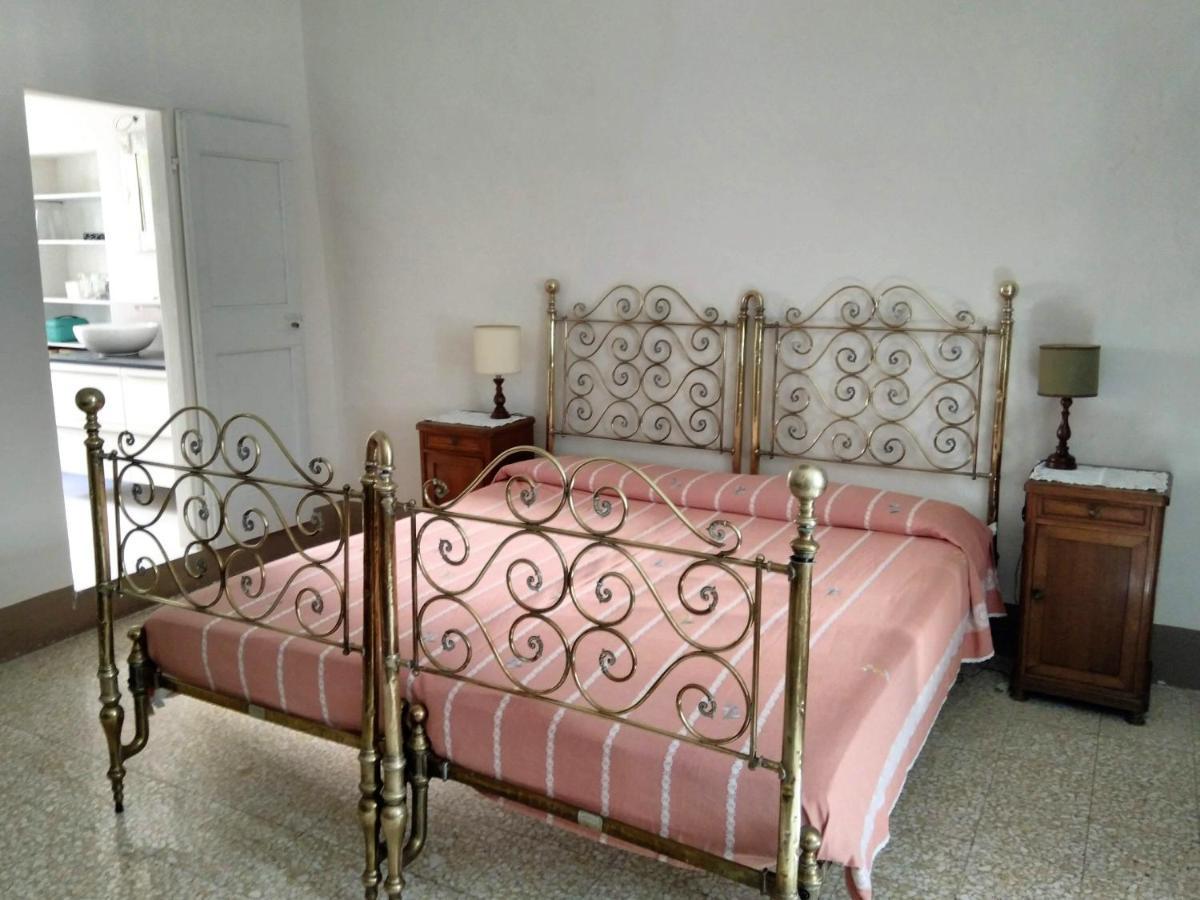 Residenza Storica Volta Della Morte Urbino Luaran gambar