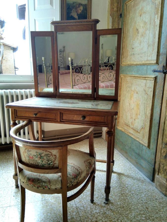 Residenza Storica Volta Della Morte Urbino Luaran gambar
