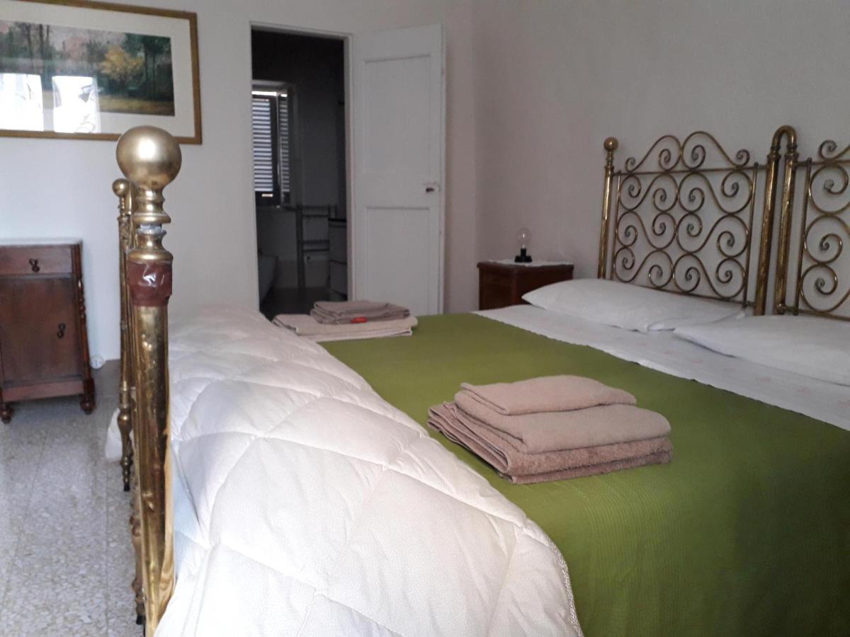 Residenza Storica Volta Della Morte Urbino Luaran gambar